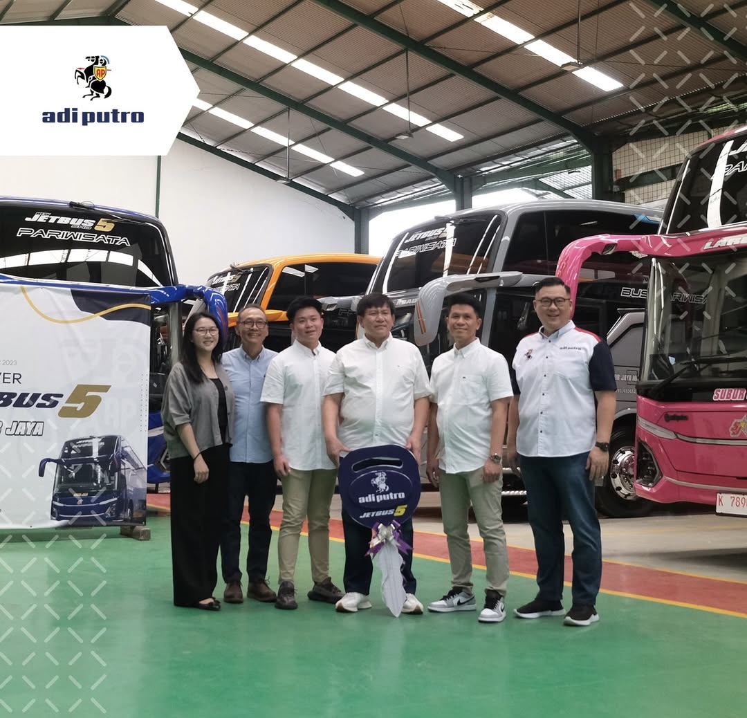 Serah Terima 40 Unit Jetbus 5 Adi Putro